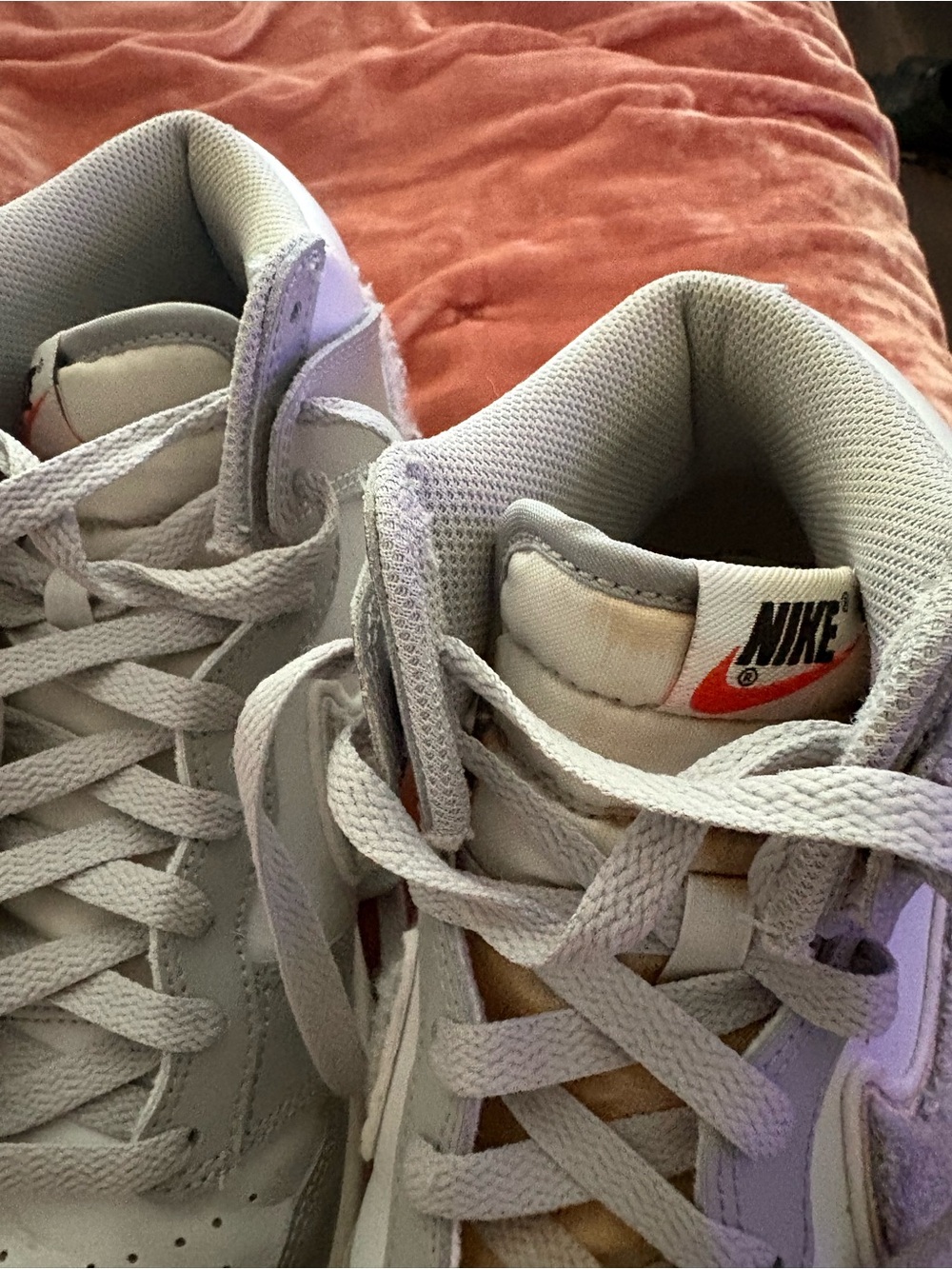 Nike High-Top Sneakers in Lavender and White - Picture 4 of 6